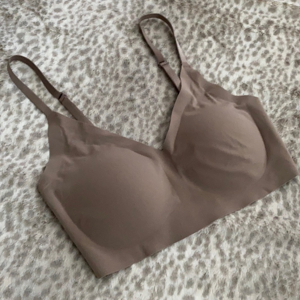 True & Co. Body Triangle Convertible Strap Bra